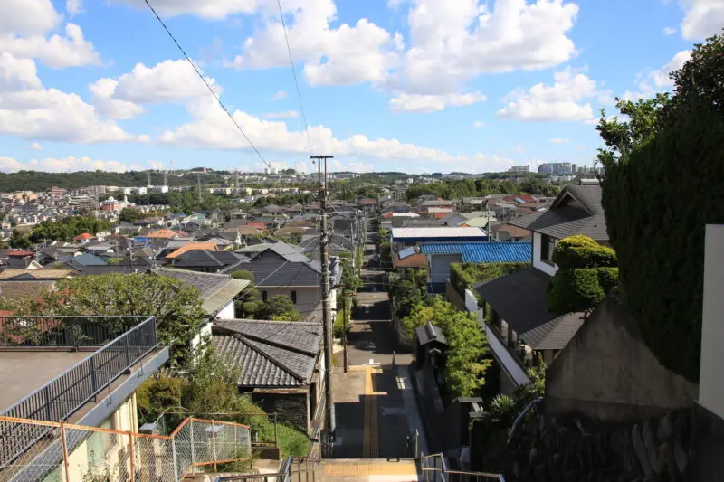 聖地巡礼 11eyes 東京 聖蹟桜ヶ丘 地図付き 職業 魔法使い死亡 海外自転車旅行中