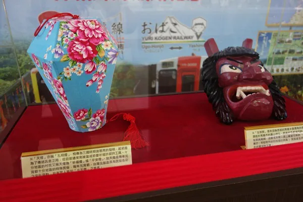 聖地巡礼 千と千尋の神隠し モデルになった台湾の九份へ旅行してきたよ 職業 魔法使い死亡 海外自転車旅行中