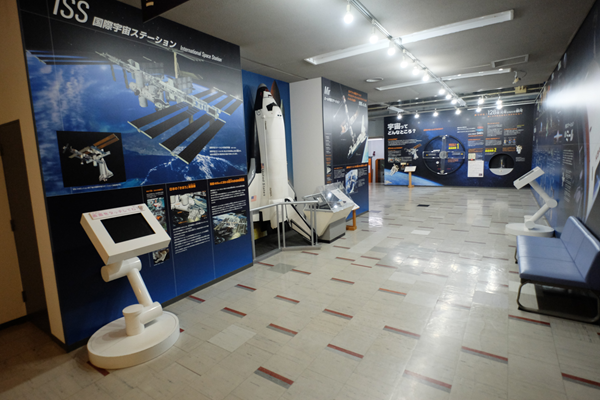 聖地巡礼 僕だけがいない街 アニメ 漫画 北海道 苫小牧 作品に対する地元の反応について 職業 魔法使い死亡 海外自転車旅行中