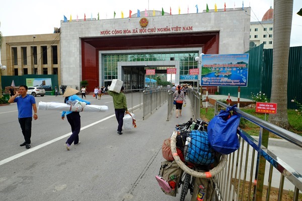 DSCF9866 - 東興(中国)からモンカイ(ベトナム)へ陸路で自転車と国境越えする