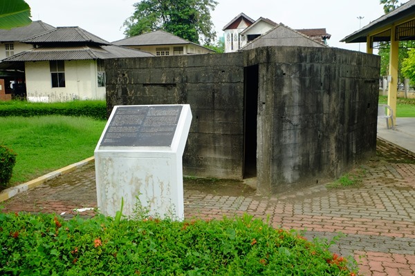 DSCF3640 - 太平洋戦争開戦の地、マレーシア・コタバル、パンタイ・ダサール・サパ(Pantai Sabak)と戦争博物館に行ってきました