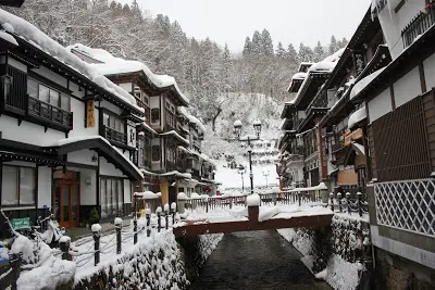 聖地巡礼 ラブひな 山形県 銀山温泉 職業 魔法使い死亡 海外自転車旅行中